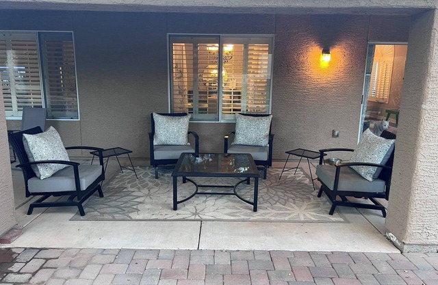 Charming 2-bedroom house in resort Sun Lakes community