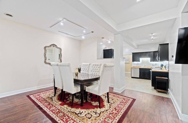 Charming 2BR Mansion Apt #1 – Modern Amenities