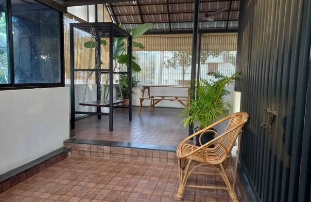 Charming 3-bedroom house with WiFi, AC in beautiful Thiruvananthapuram
