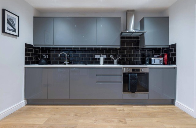 Charming 3-bed House in Newcastle Upon Tyne