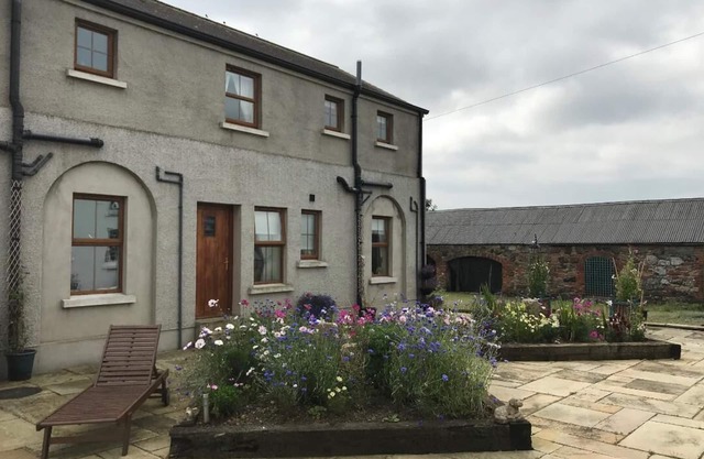 Charming 3-Bed Cottage Moira - Hillsborough