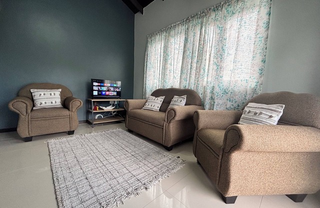 Charming 3-bedroom getaway near Rodney bay