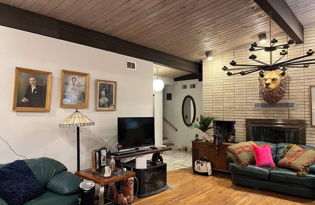 Charming 3-bedroom house in Pleasant Hinsdale with WiFi