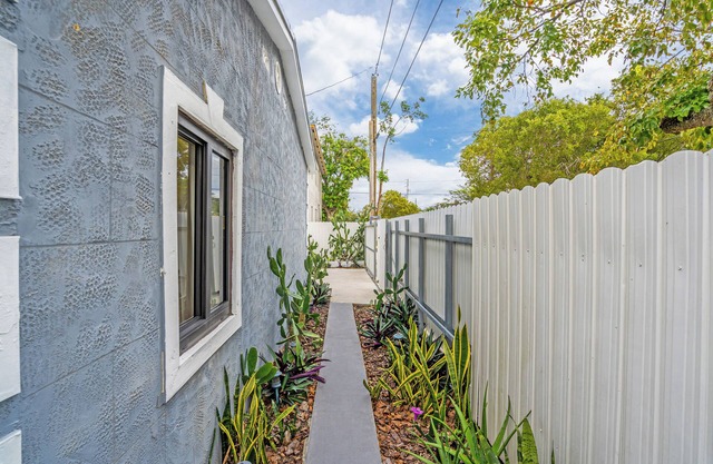 Charming 3-bedroom house close to Wynwood and Beaches.