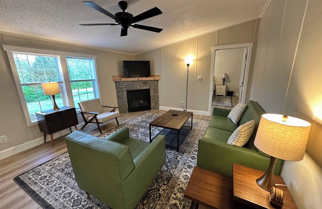 Charming 3-bedroom house in Warren – Minutes from Midcoast Maine Adventures