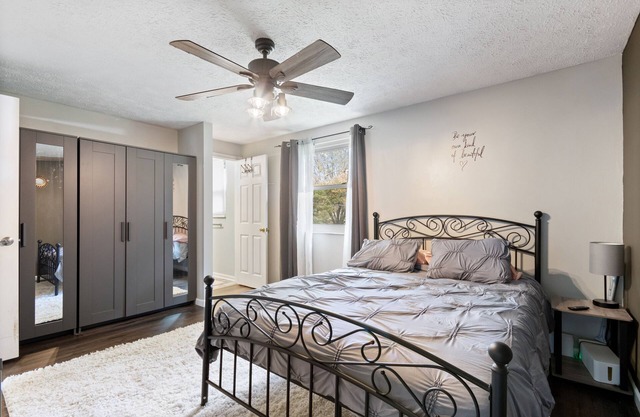 Charming 3-Bedroom Retreat Near Indianapolis