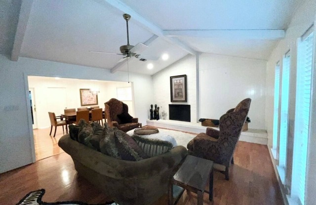 Charming 3-bedroom house in wonderful Colleyville with WiFi, fitness room