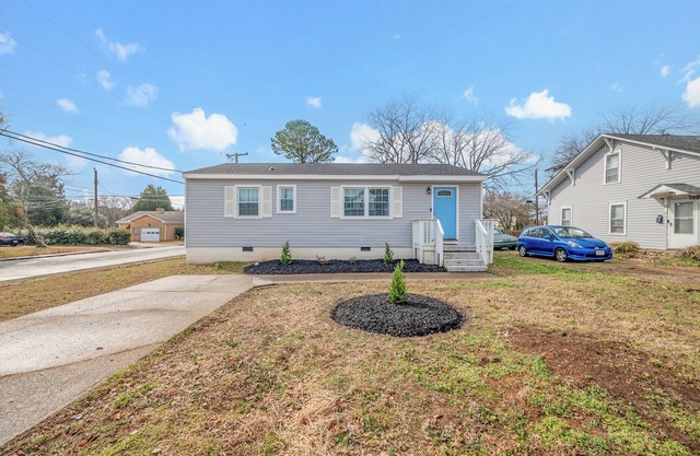 Charming 3-bedroom house with WiFi, AC in fabulous Newport News