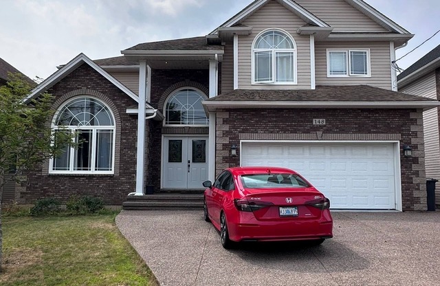 Charming 4-bedroom Townhouse