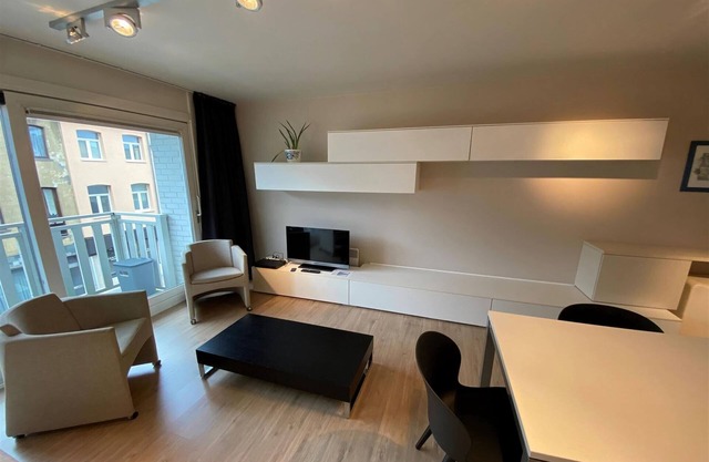 Charming Apartment Near Beach