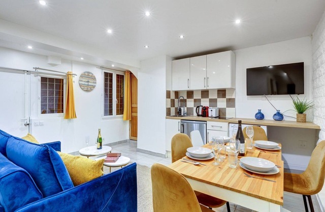 Charming Apartment Near République