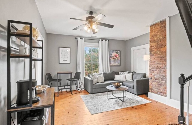 Charming Apartment on Popular Glenwood South