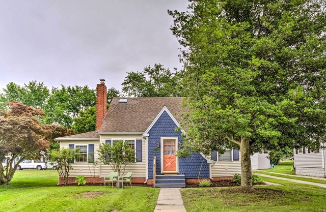 Charming Cambridge Cottage w/ Beach Access!