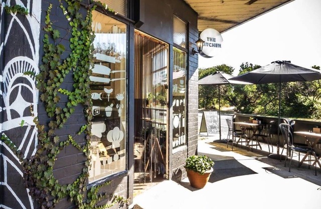 Charming Capel Sound Beach Cottage & Retreat