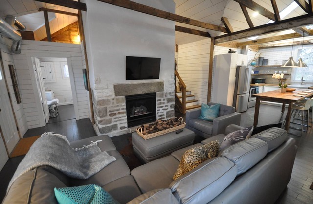 Charming Carriage House in Niagara's Wine Country
