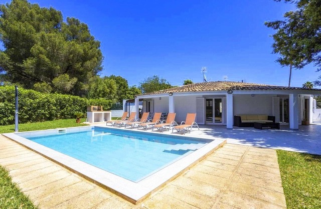Charming Casa Encinar in Tranquil Residential Area