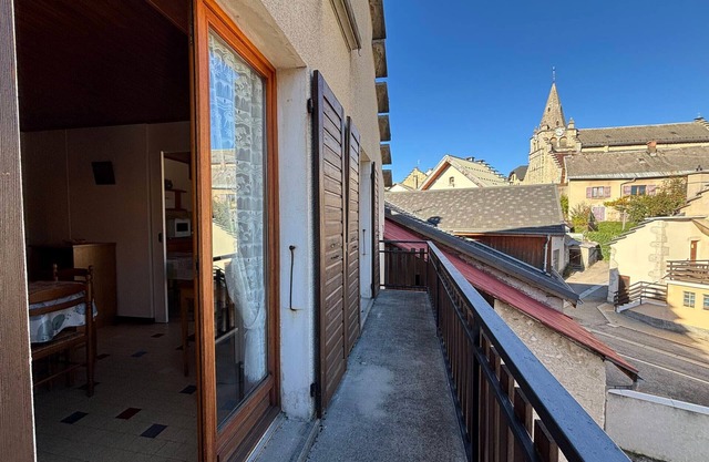 Charming duplex in Autrans, 5 guests, pets allowed, parking