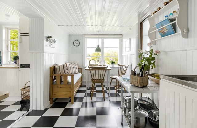 Charming, family-friendly vacation home in idyllic location.