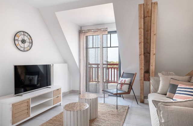Charming flat on the embankment of Pléneuf