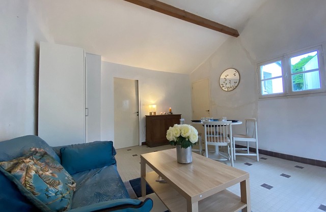 Charming 50m² Studio with Garden, 350m from Beach in Saint-Brevin-L'Océan