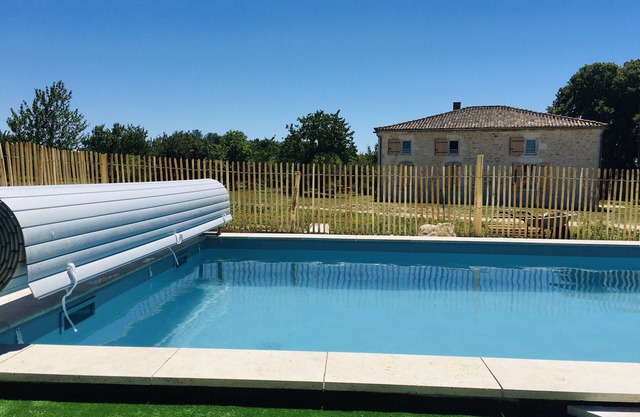 Charming furnished apartment for 6 people in a quiet location with swimming pool and large garden