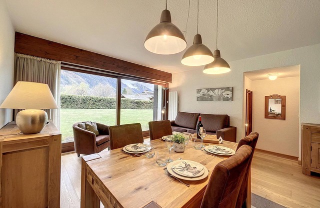 Charming Ground Floor Apartment with Terrace in Peaceful Chamonix Location