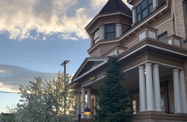 Charming & Historic Babs Condo on Hip Strip- Missoula's Best!
