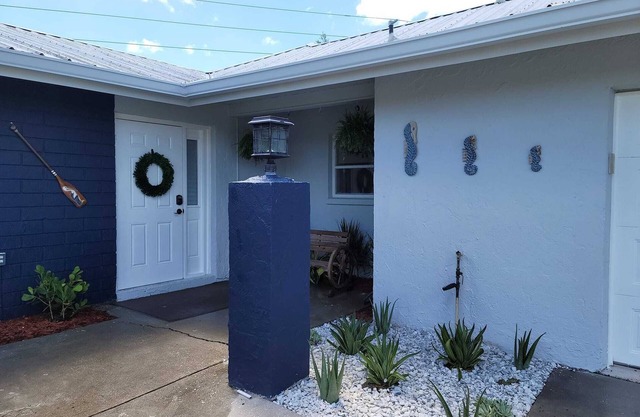 Charming home @ 6 mnt away from the beach. Community featuring 5 courses of Golf