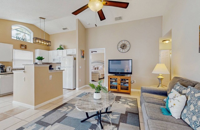 Charming home with private pool and space for the whole family