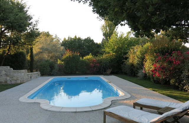 Charming house, swimming pool, quiet location.