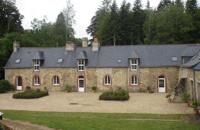 Charming house, just renovated, 10 km from the sea; quiet and comfortable