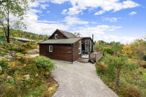 Charming house located by the fjord with the Pultpitrock within short distance