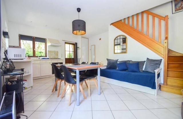 Charming house, pool near Dinard