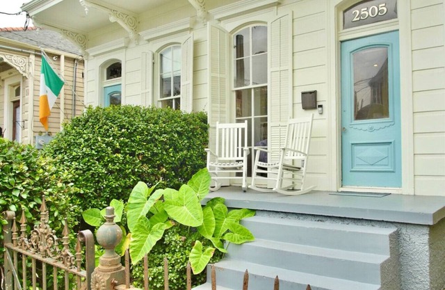 Charming Irish Channel Home | Steps to Magazine St
