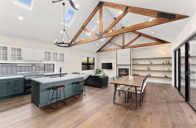 Charming Luxury Oasis minutes from Central Ballarat