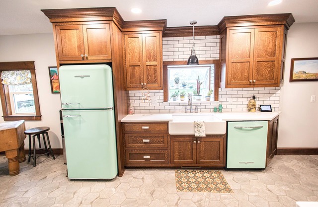 Charming Nature Valley Farmhouse on 53 private acres with lake view