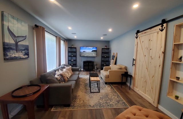 Charming Nautical Themed Stay!