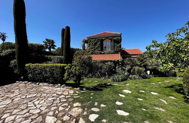 Charming Provencal Mas at Cap d'Antibes