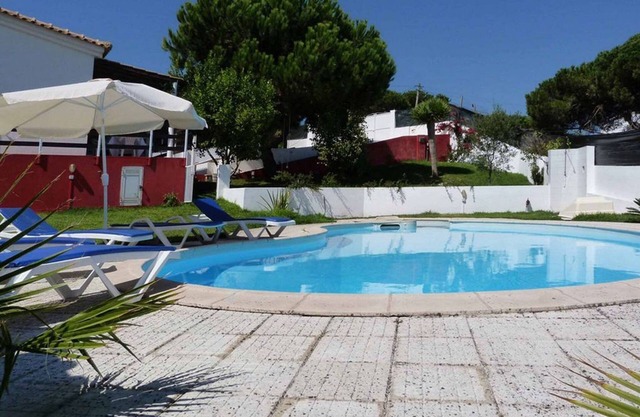 Charming Aroeira Villa | 3 Bedrooms | Villa Charneca | Private Pool | Close to.