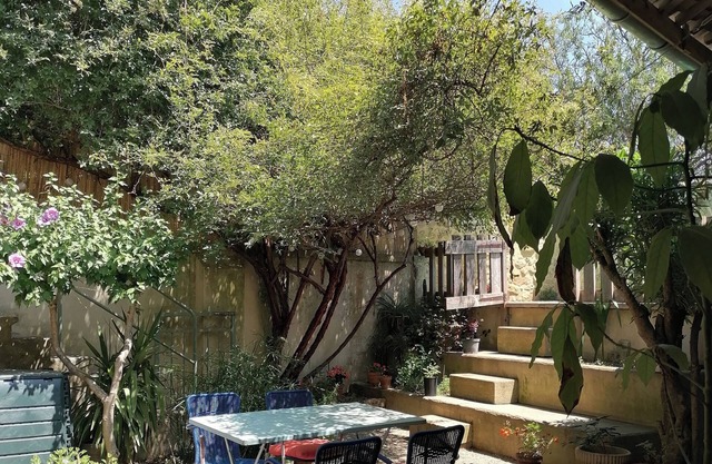 Charming, quiet house with patio and pool. Surrounding countryside