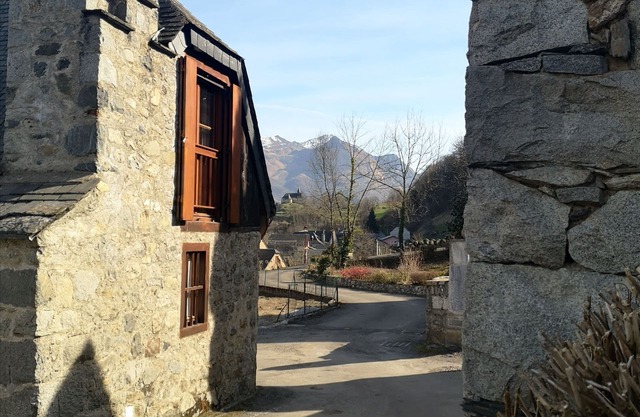 Charming renovated barn, heart of the village