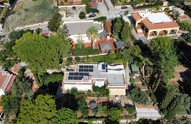 Charming Sicilian Villa - near the Beach with Private Garden