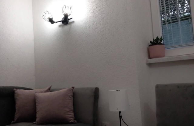 Charming studio in lovely Beograd with AC and WiFi. Enjoy your stay.