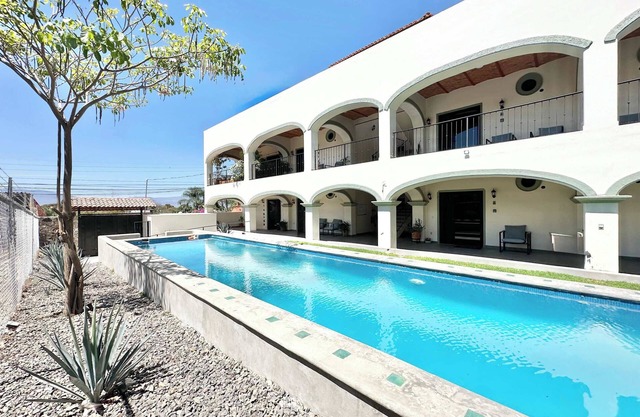 Charming Studio- Outdoor Salt Water Pool in Ajijic