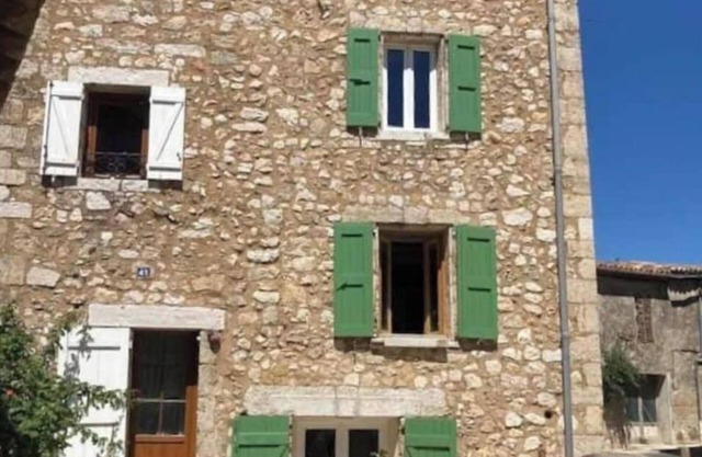 Charming village house for 6 people