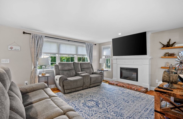 Charming Yarmouth Getaway Near Beaches with Central A/C & Fire Pit