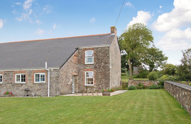 CHERRY COTTAGE - 26913