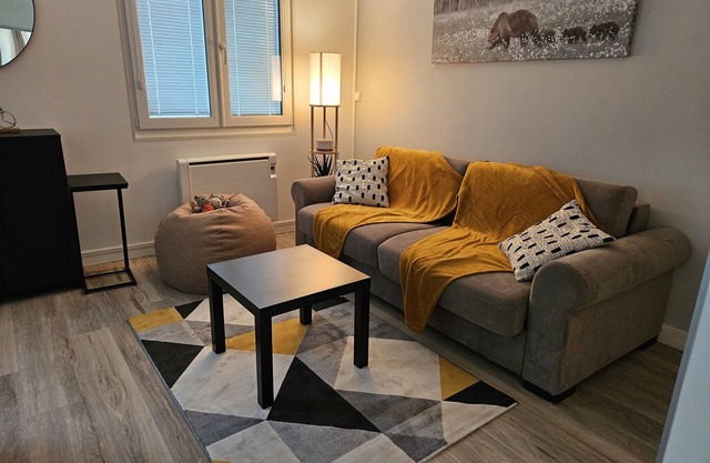 Chez Louise, 3min from the market and 10min from the chairlift, ideal for families
