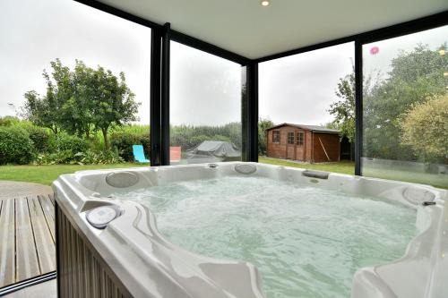 Chez Marie-Céline - Maison avec jacuzzi à 20 min du Val André