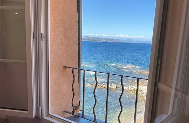 Chiara Saint Tropez